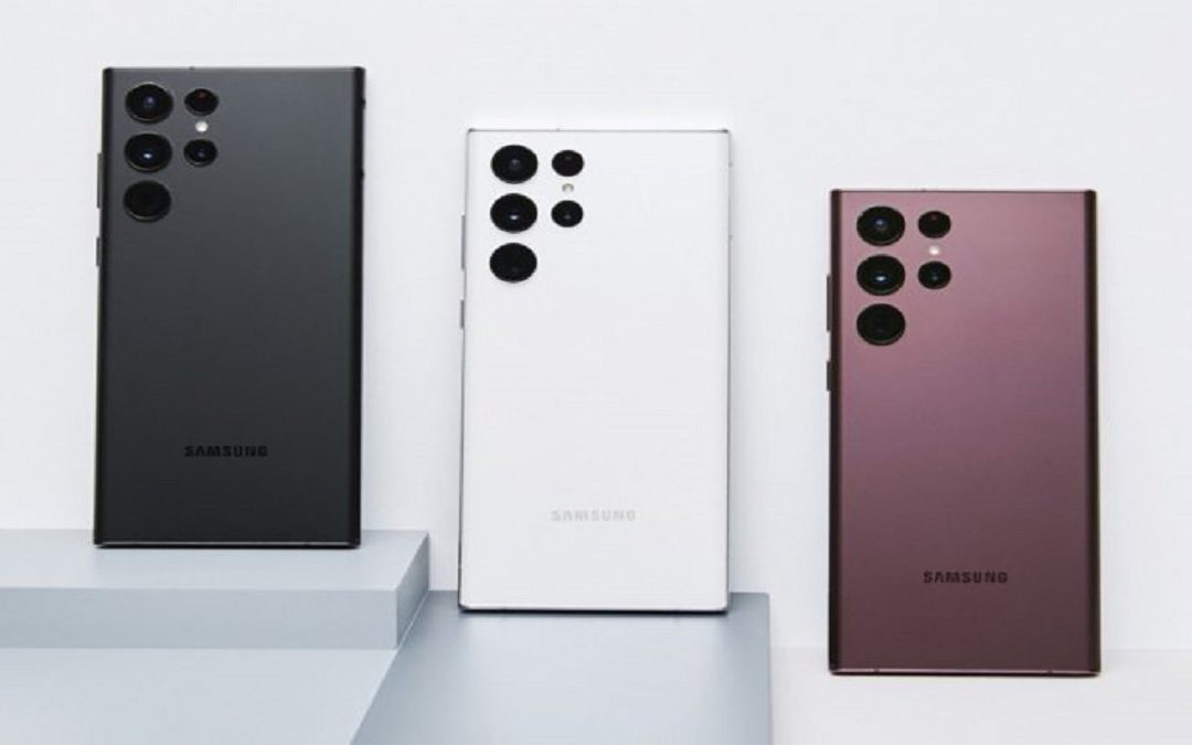 Samsung podría apostar por una pantalla plana en el Galaxy S24 Ultra