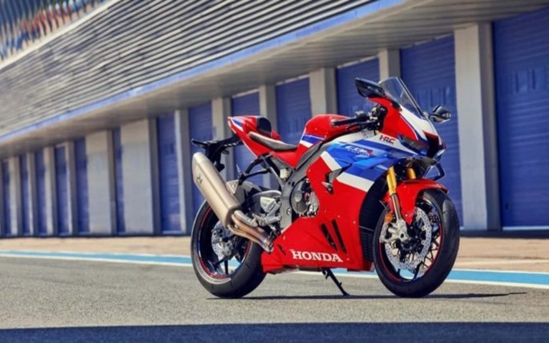 Honda Fireblade SP 2024: la primera moto deportiva con suspensión semi-activa SmartEC3 de Öhlins
