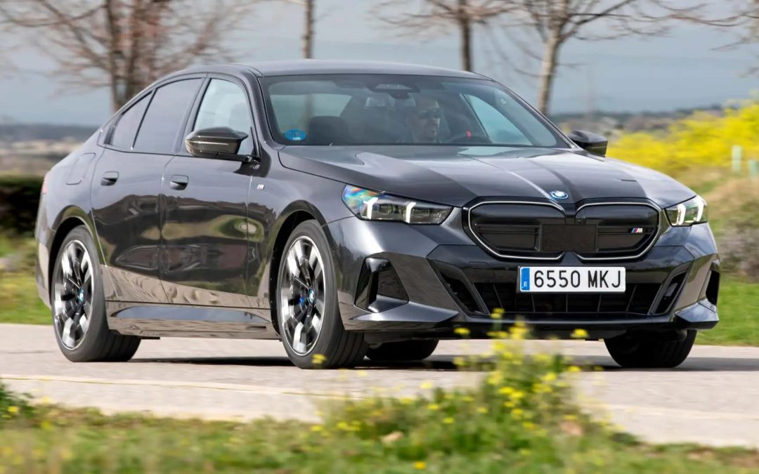 BMW i5 M60: el sedán eléctrico que arrasa en prestaciones