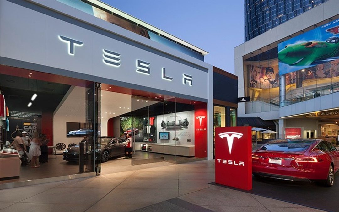 Tesla Enfrenta un Drenaje de Efectivo de $2 Mil Millones