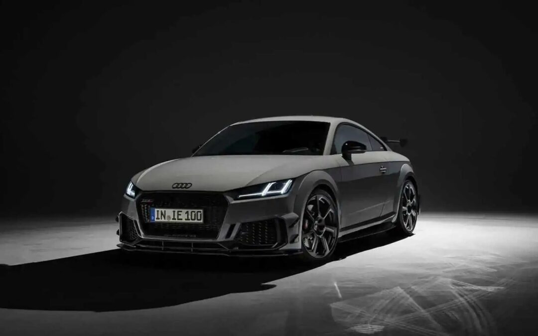 Audi TT RS es un vehículo deportivo de alto rendimiento y sus mejoras