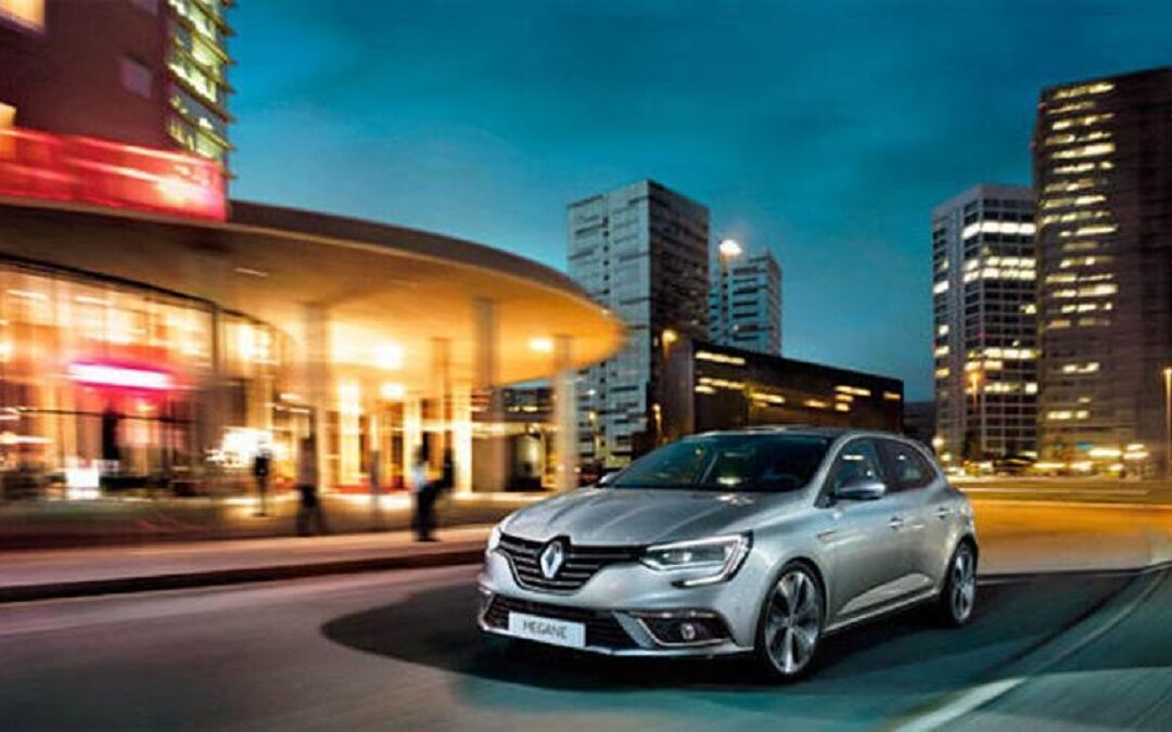 El Renault Megane de los 90 Regresa con Fuerza Eléctrica