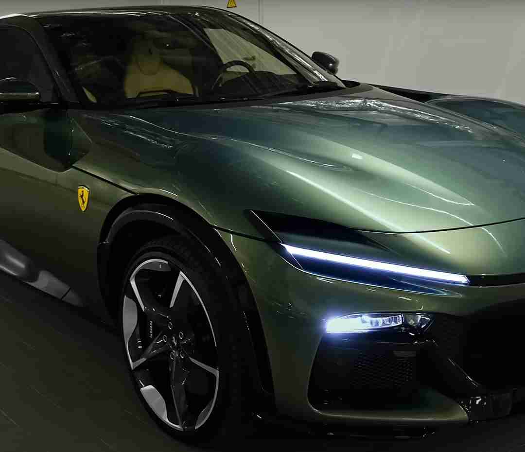 Ferrari Purosangue 2024: Análisis Exhaustivo del Sonido, Interior y Exterior