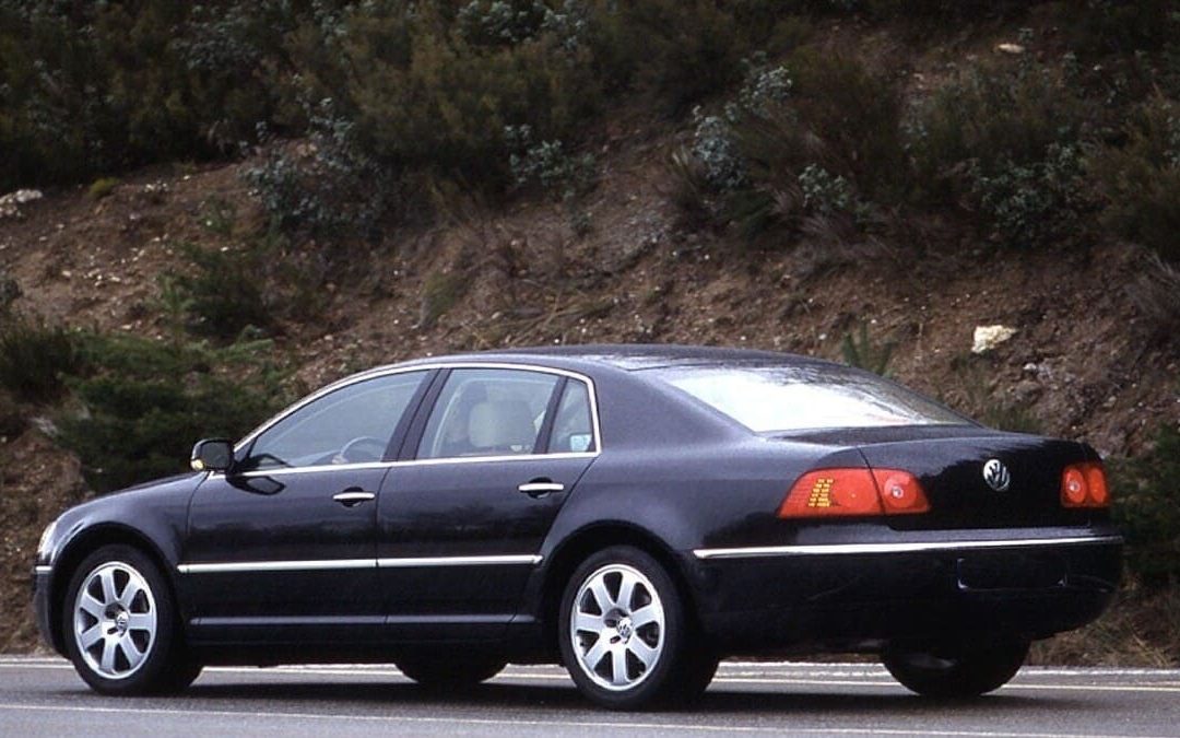 Volkswagen Phaeton TDI V10 5.0 313 CV (2004-2007): Lujo y Potencia en un Coche de Alta Gama
