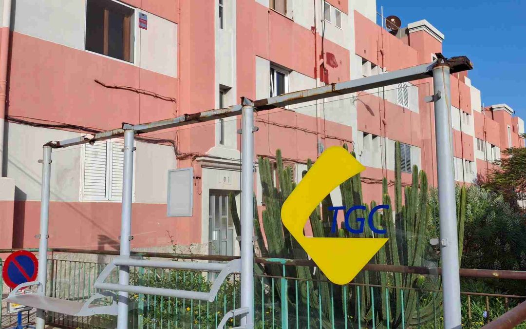 Llamamiento Vecinal en La Atalaya: Urge Reparar la Parada de Guaguas en Santa María de Guía